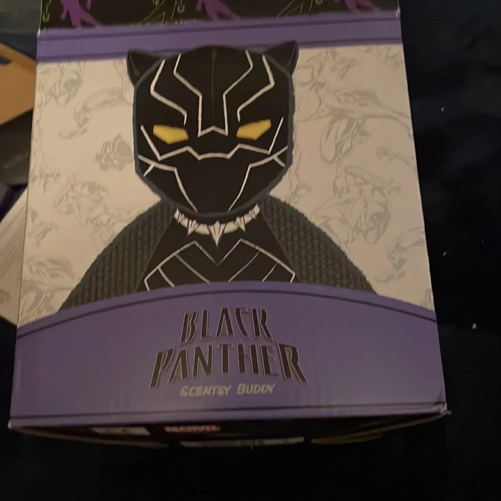 3Scentsy Black Panther Buddy w/ Scent Pak along with Black Panther Wall Diffuser - Picture 1 of 8